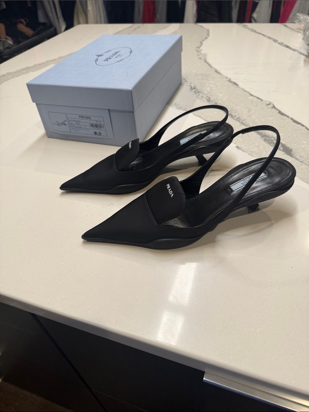 Prada Calzature Donna Black Pointed-Toe Slingback Kitten Heels EU39 Worn Twice